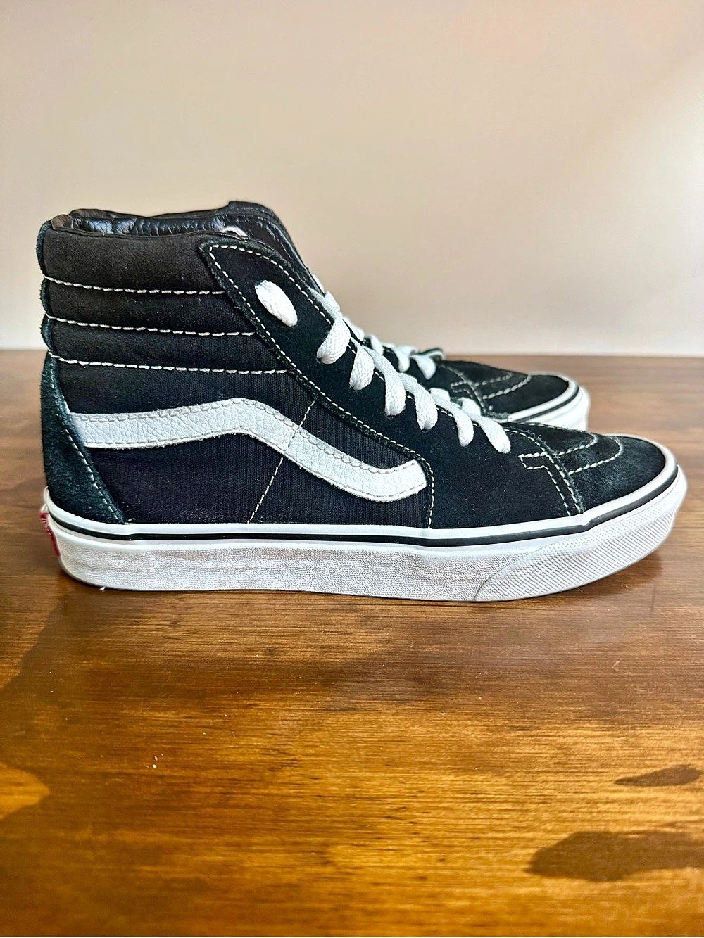 Vans Sk8 Hi Top Old Skool Black & White Sneakers US 7.5 Women's